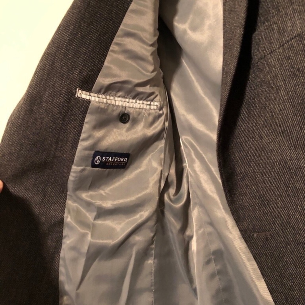 Blazer - Picture 2 of 4
